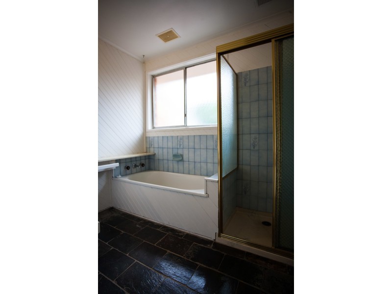 143 Karingal Drive, Frankston VIC 3199