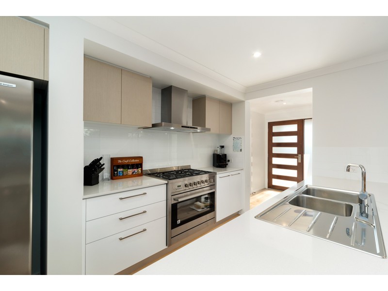 75A Clarendon Drive, Somerville VIC 3912