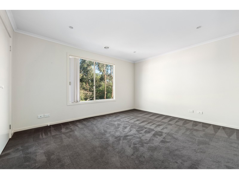 4/2 Edward Street, Langwarrin VIC 3910