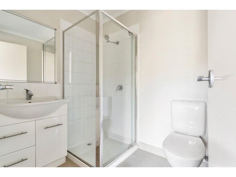 4/2 Edward Street, Langwarrin VIC 3910