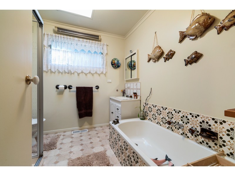 80 Lawson Avenue, Frankston South VIC 3199