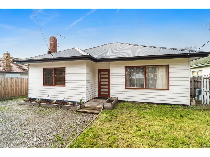 24 Oates Street, Frankston VIC 3199