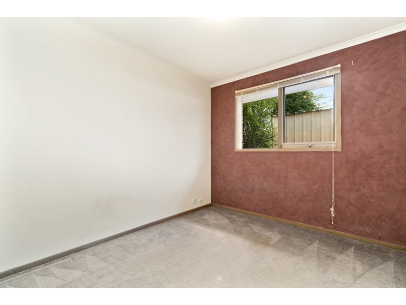 33 Toirram Crescent, Cranbourne VIC 3977