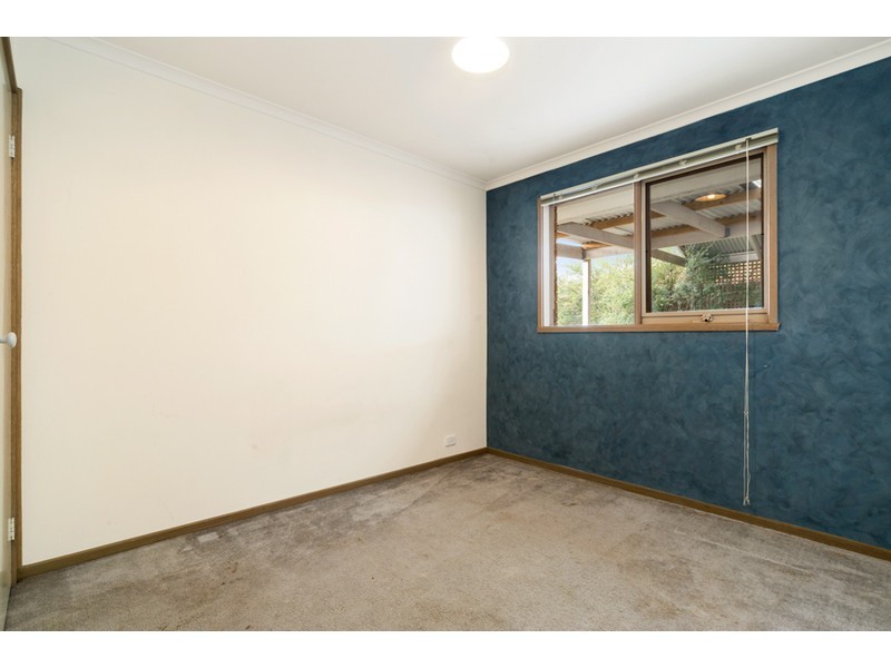 33 Toirram Crescent, Cranbourne VIC 3977