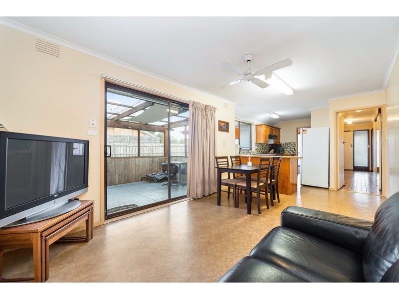 15 Burleigh Court, Frankston VIC 3199