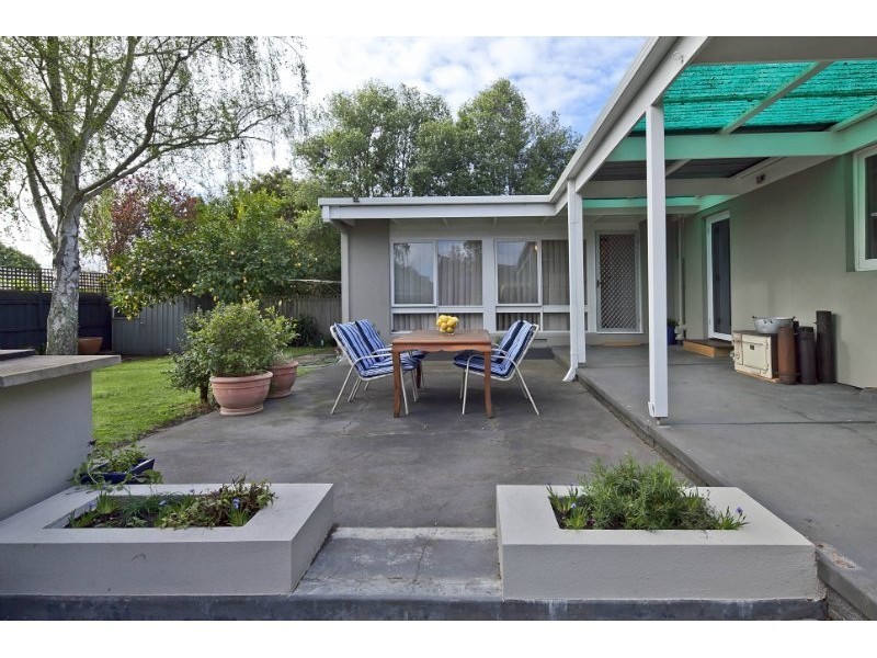 18 Helvetia Court, Frankston South VIC 3199