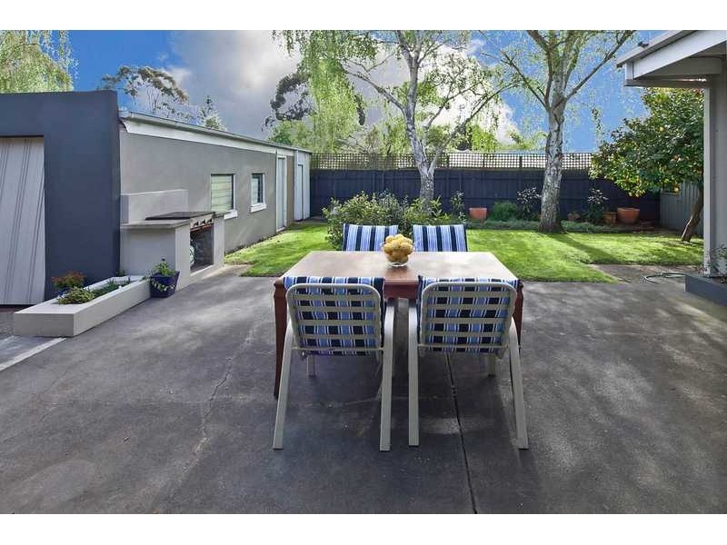 18 Helvetia Court, Frankston South VIC 3199