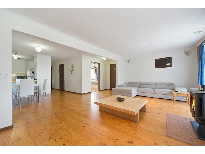 4 Wiltshire Drive, Somerville VIC 3912