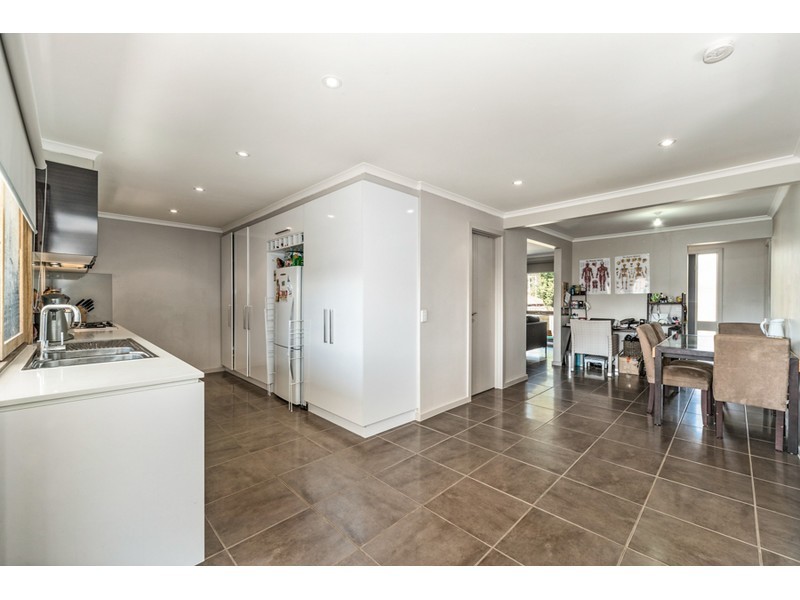 6 Lochaber Avenue, Frankston VIC 3199