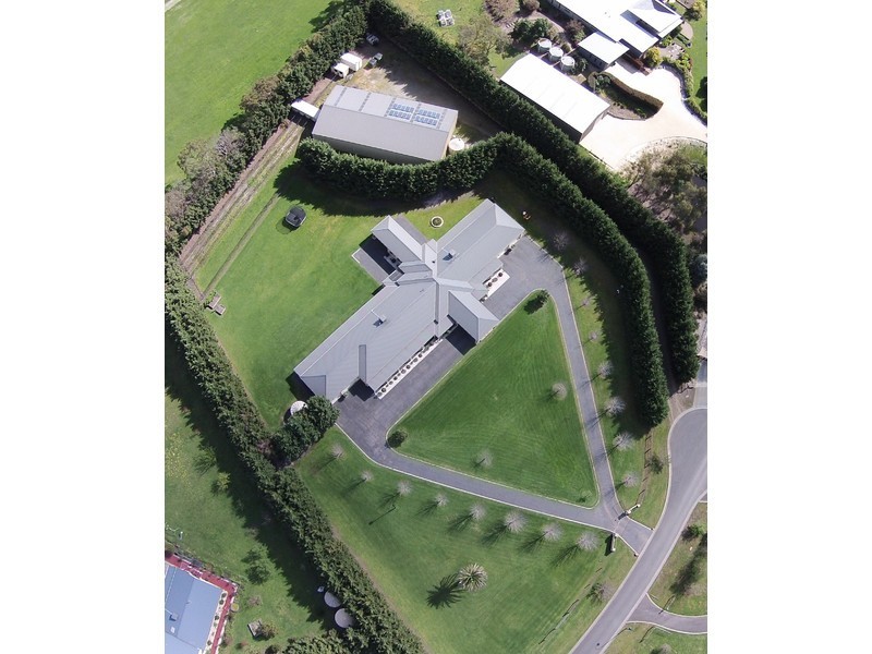 4 Garden Brae Court, Langwarrin South VIC 3911