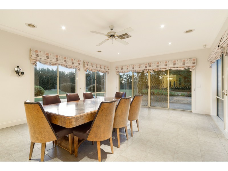 4 Garden Brae Court, Langwarrin South VIC 3911