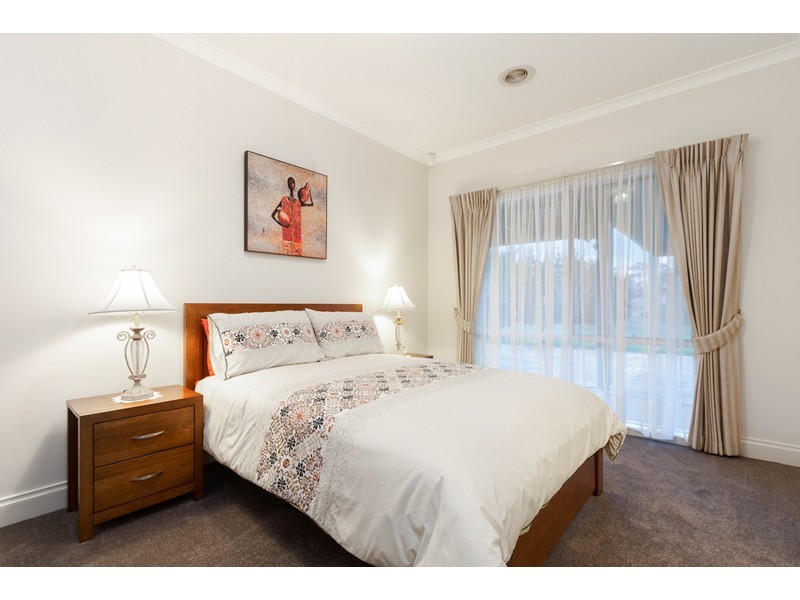 4 Garden Brae Court, Langwarrin South VIC 3911