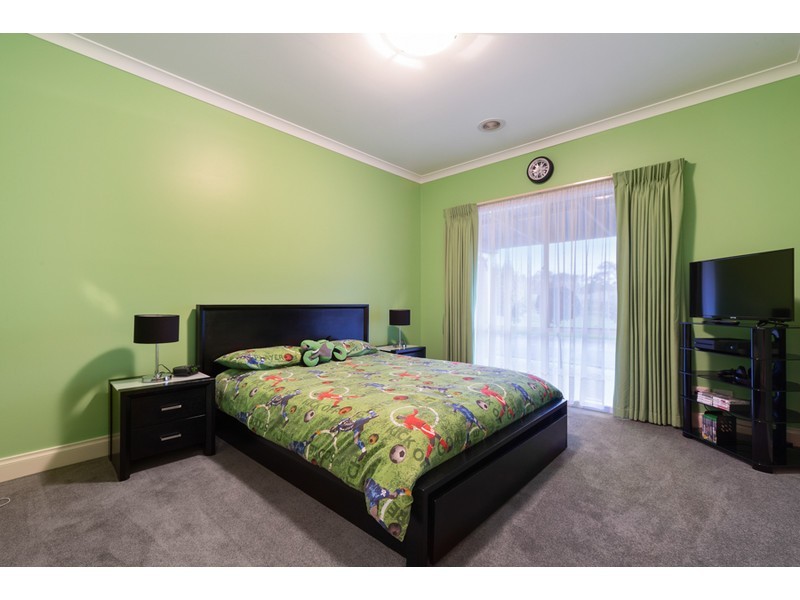 4 Garden Brae Court, Langwarrin South VIC 3911