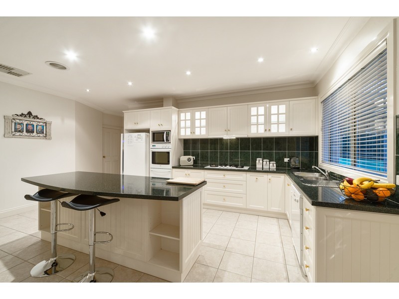 4 Garden Brae Court, Langwarrin South VIC 3911