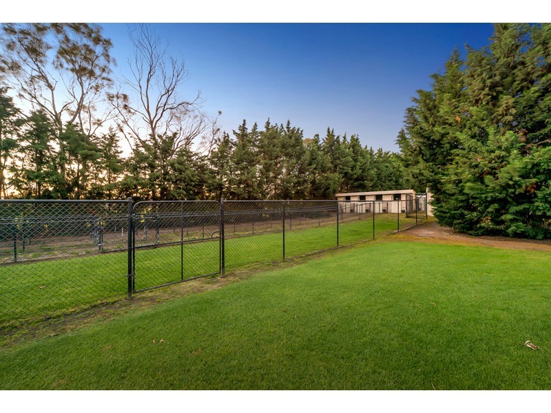 4 Garden Brae Court, Langwarrin South VIC 3911