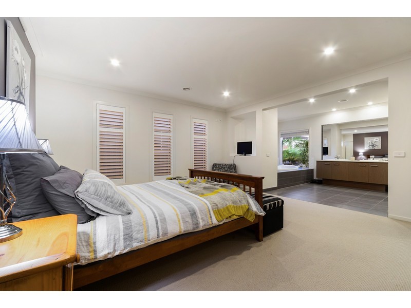 40 Black Wallaby Drive, Langwarrin VIC 3910