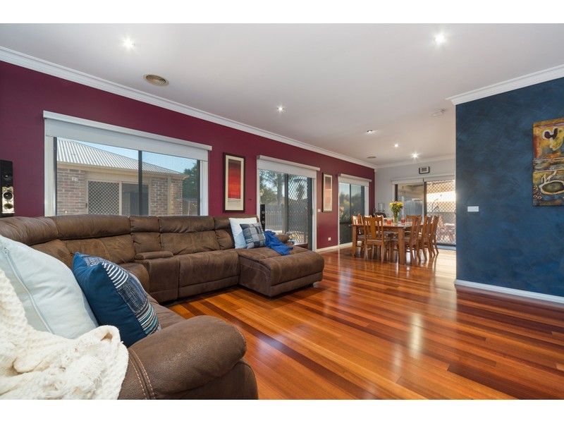 18 Grasswren Close, Langwarrin VIC 3910