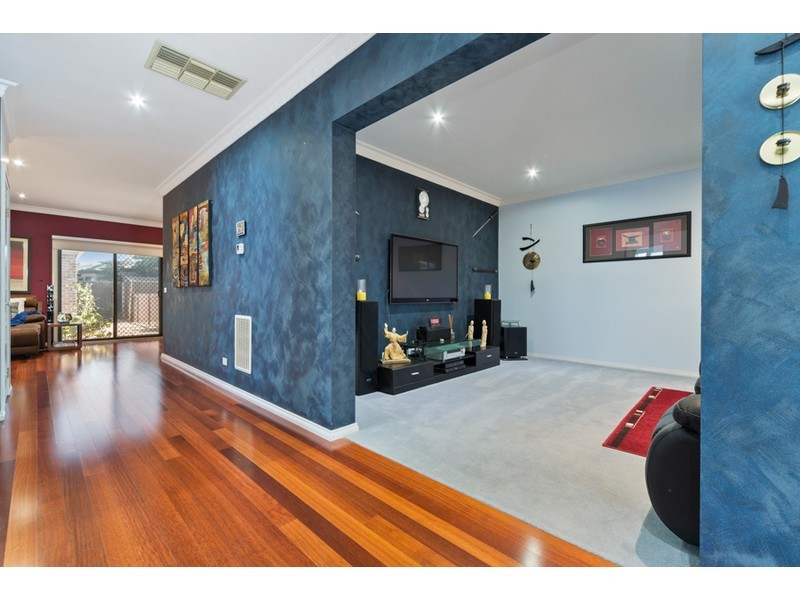 18 Grasswren Close, Langwarrin VIC 3910