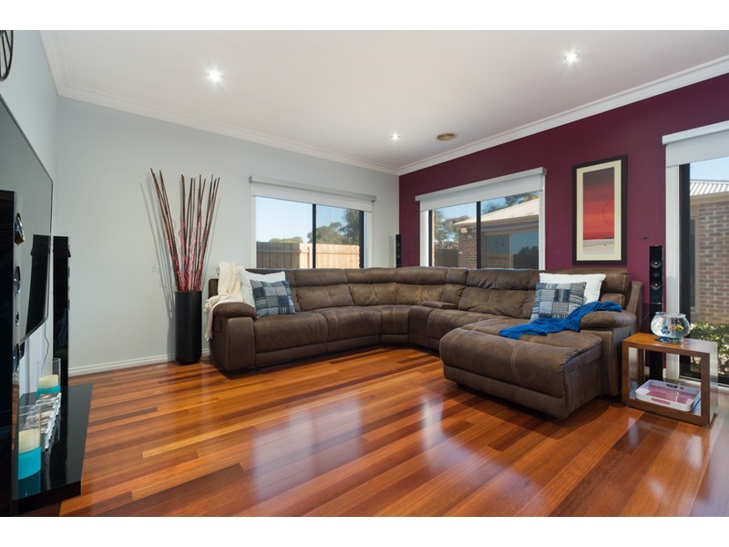 18 Grasswren Close, Langwarrin VIC 3910