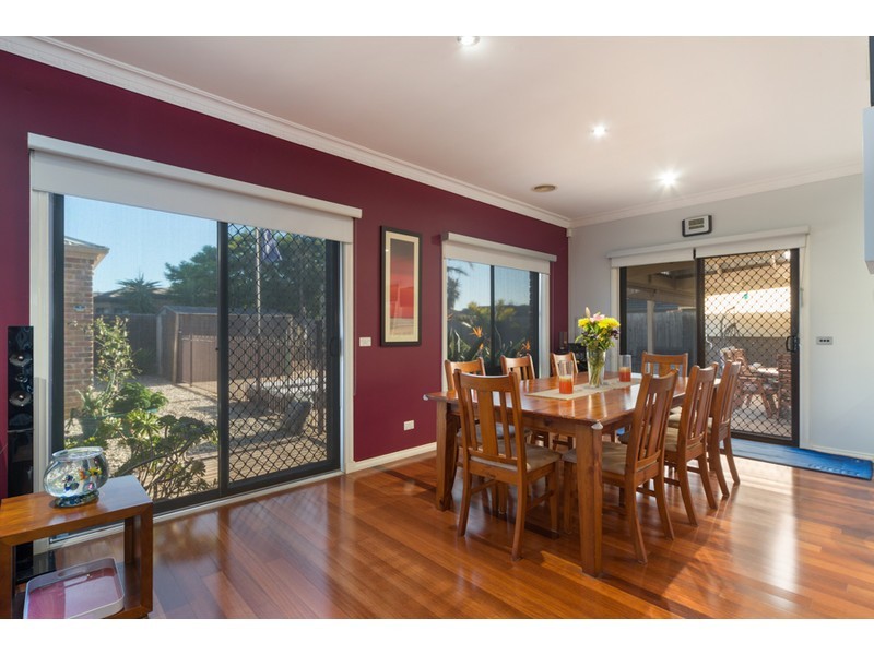 18 Grasswren Close, Langwarrin VIC 3910