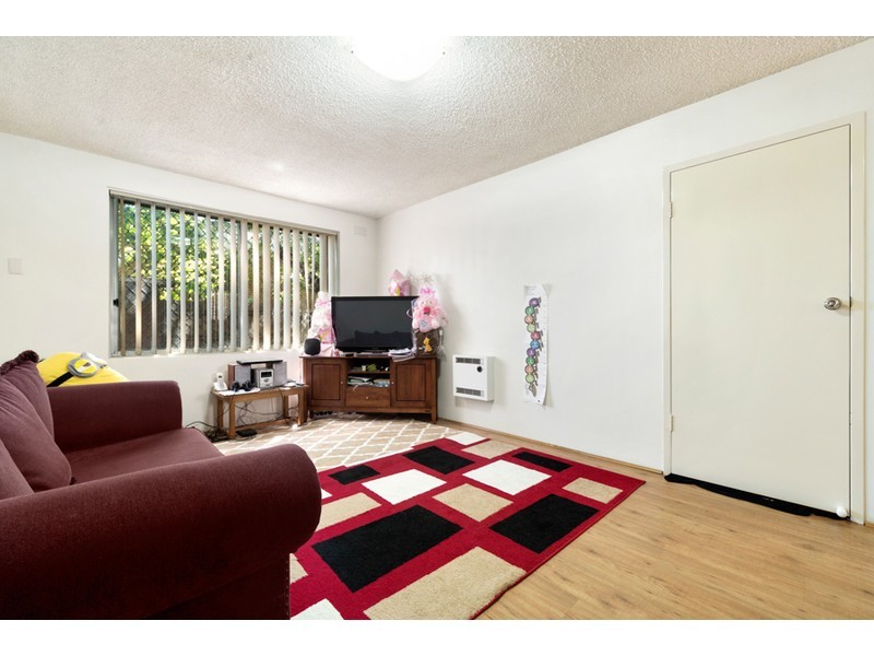 1/6 Hutton Street, Dandenong VIC 3175