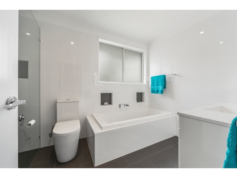 14 Milford Crescent, Frankston VIC 3199