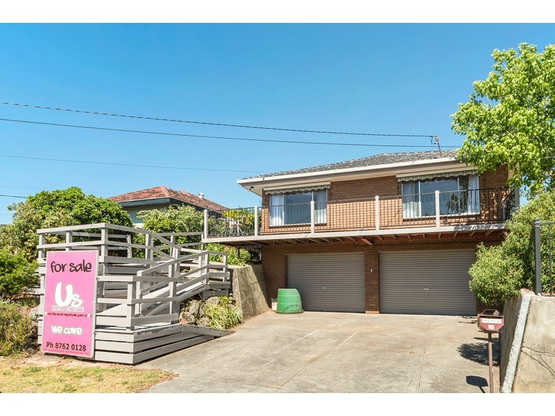 16 Hillcrest Road, Frankston VIC 3199