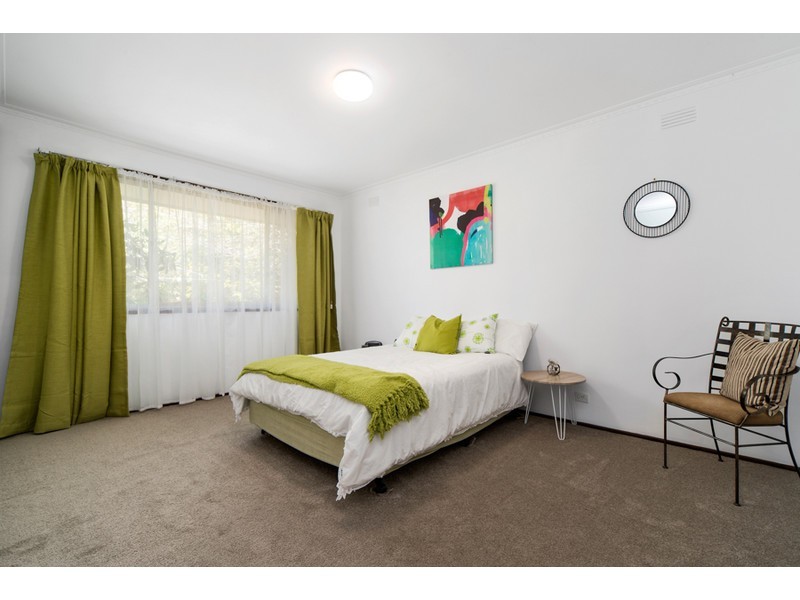 16 Hillcrest Road, Frankston VIC 3199