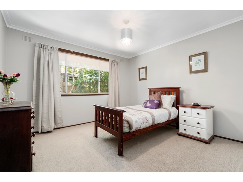 16 Hillcrest Road, Frankston VIC 3199