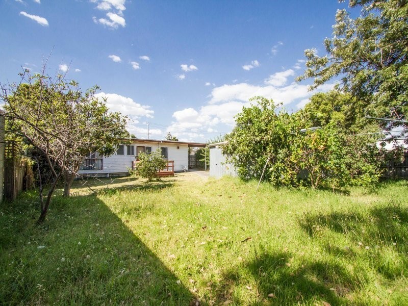 20 Raymond Road, Seaford VIC 3198