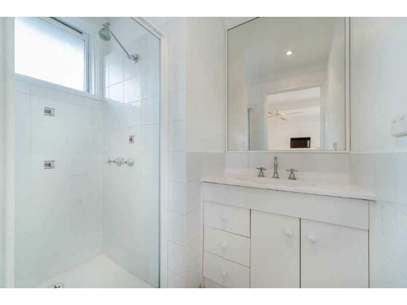 4B Ropley Grange, Frankston VIC 3199