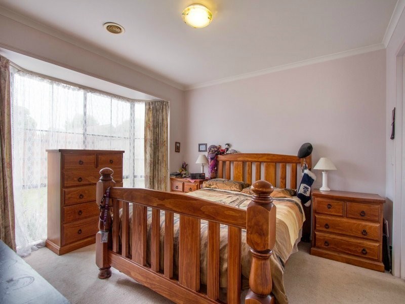 3A Bayside Grove, Seaford VIC 3198
