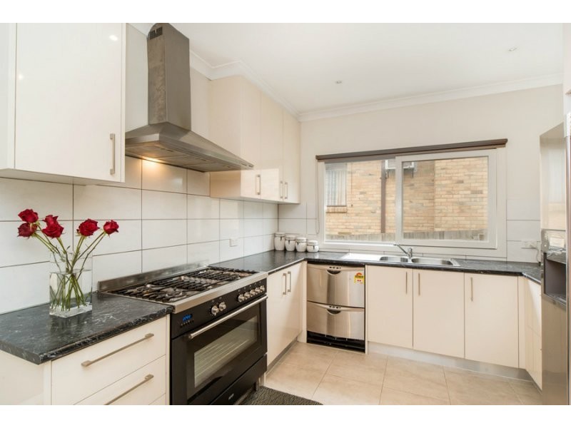 17 Jolly Street, Frankston VIC 3199