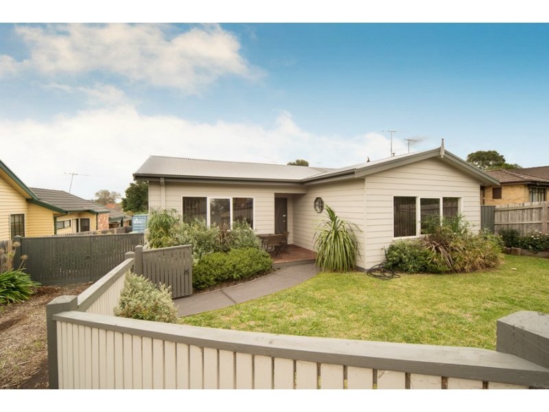 17 Jolly Street, Frankston VIC 3199
