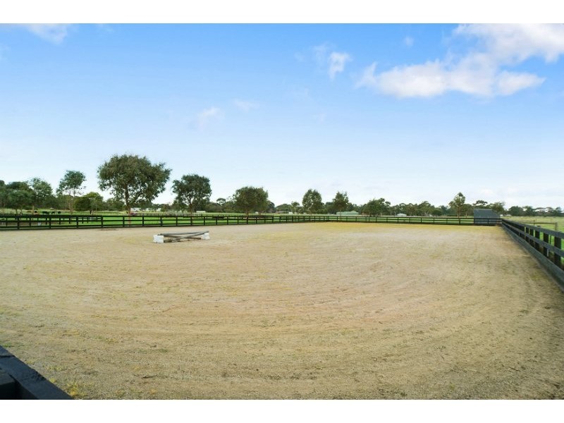 100 Queens Road, Pearcedale VIC 3912