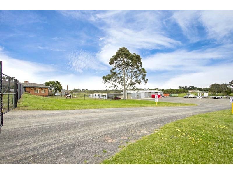 Skye VIC 3977