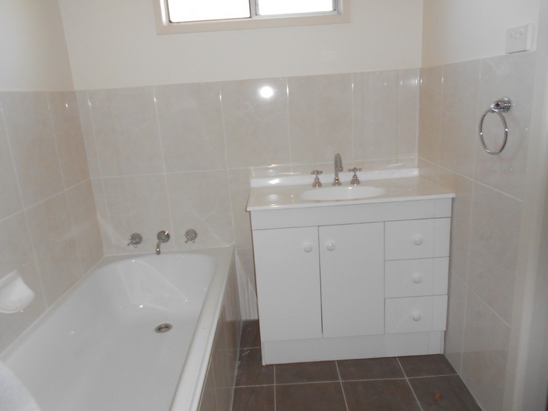 44 Chisholm Road, Catherine Field NSW 2557