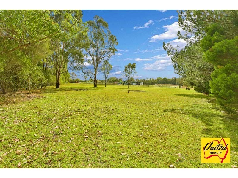 8 Goodsir Close, Rossmore NSW 2557