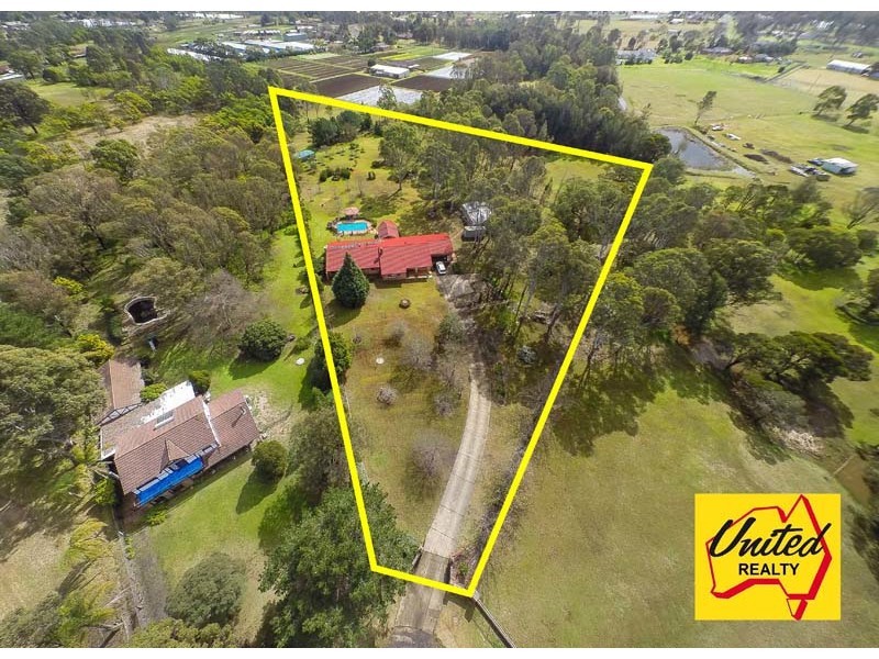 8 Goodsir Close, Rossmore NSW 2557