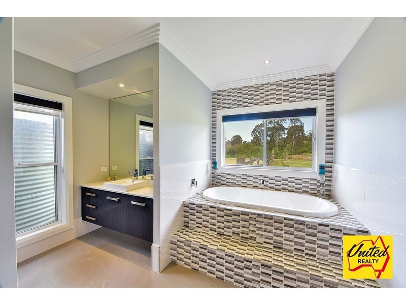 10 Burrells Road, Menangle NSW 2568