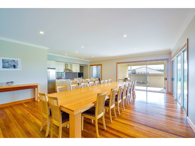 81 Sunnyside Drive, Ellis Lane NSW 2570