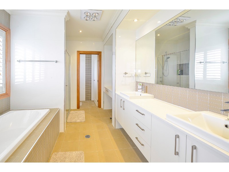 81 Sunnyside Drive, Ellis Lane NSW 2570