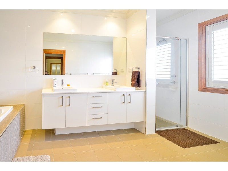 81 Sunnyside Drive, Ellis Lane NSW 2570