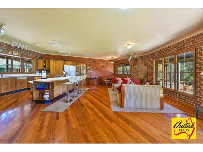 The Oaks NSW 2570