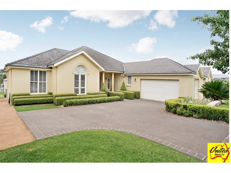 77 Sunnyside Drive, Ellis Lane NSW 2570