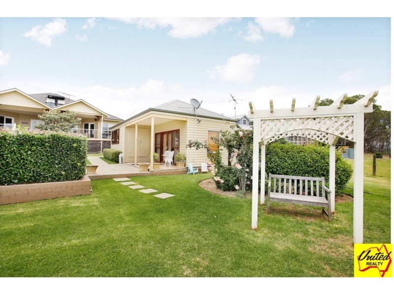 77 Sunnyside Drive, Ellis Lane NSW 2570
