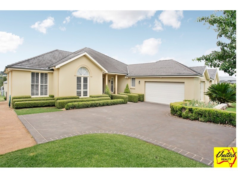 77 Sunnyside Drive, Ellis Lane NSW 2570