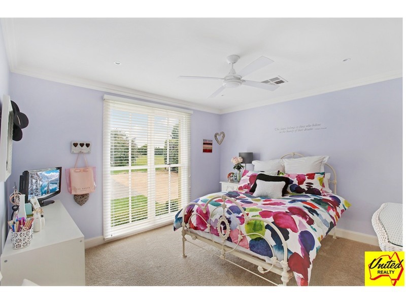 77 Sunnyside Drive, Ellis Lane NSW 2570