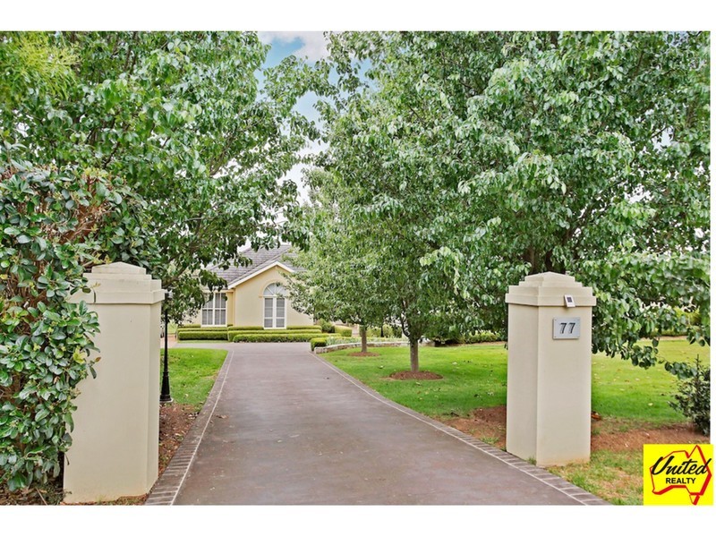 77 Sunnyside Drive, Ellis Lane NSW 2570