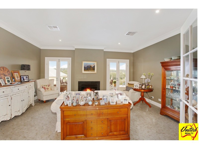 77 Sunnyside Drive, Ellis Lane NSW 2570